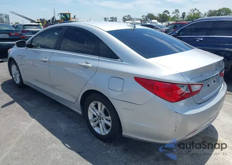 2013 Hyundai Sonata Gls z USA, uszkodzony, nr VIN 5NPEB4AC5DH696878